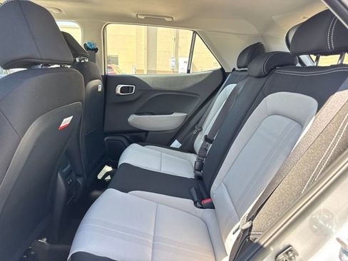 New 2026 Hyundai Venue SEL FWD image 9