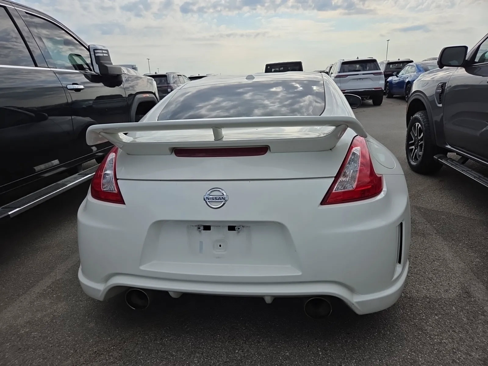 Used 2013 Nissan 370Z NISMO w/ Bose Pkg RWD image 9