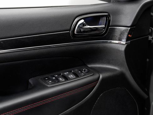 Used 2021 Jeep Grand Cherokee Trailhawk w/ Trailhawk Luxury Group image 8