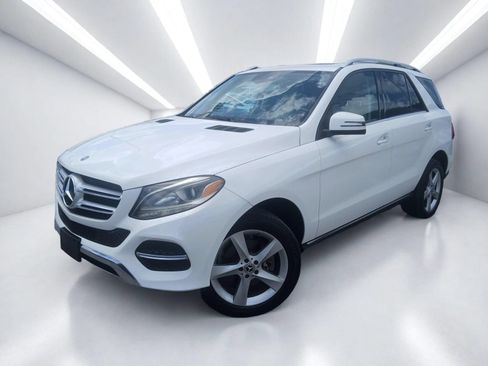 Used 2018 Mercedes-Benz GLE 350 4MATIC image 2