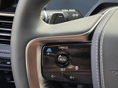 New 2026 INFINITI QX80 4WD image 21