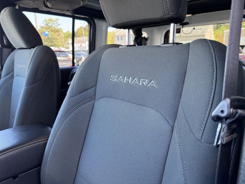 Used 2021 Jeep Wrangler Unlimited Sahara w/ Uconnect 4C Nav & Sound Group image 21