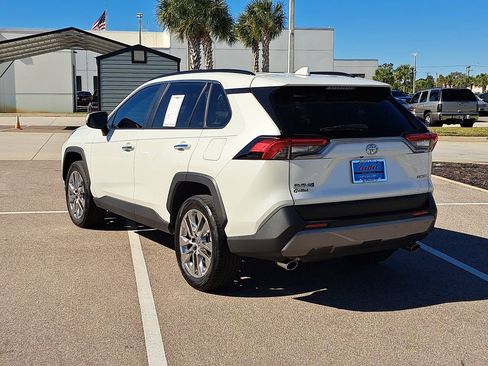 Certified 2019 Toyota RAV4 Limited image 4