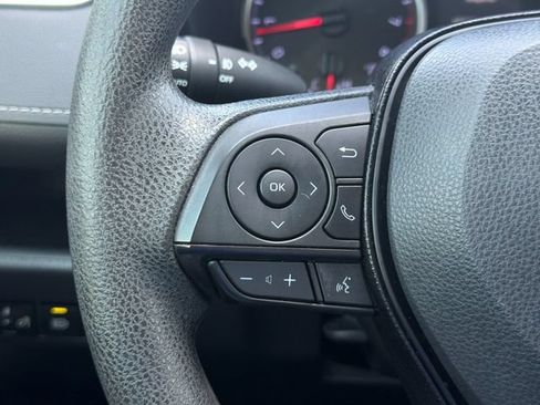 Used 2020 Toyota RAV4 XLE w/ Carpet Mat Package FWD image 25