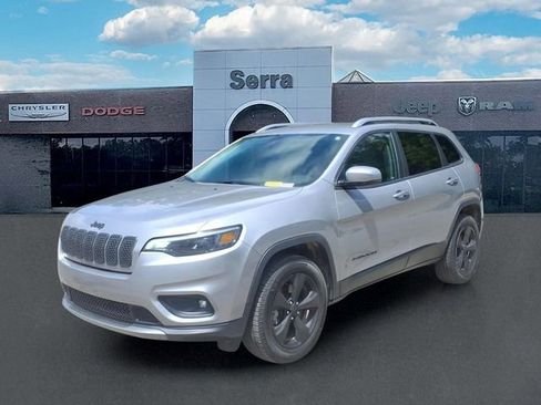 Used 2019 Jeep Cherokee Limited AWD/4WD image 3