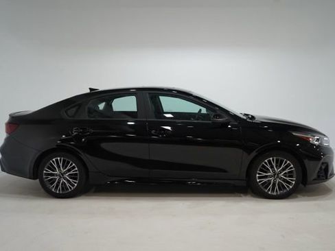 Used 2023 Kia Forte GT-Line w/ GT-Line Premium Package image 9