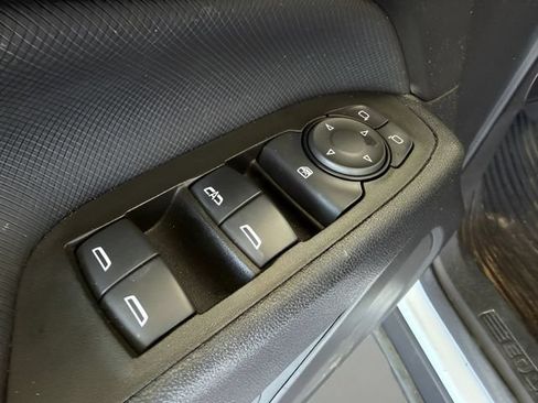 Used 2024 Chevrolet Equinox RS FWD image 15
