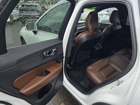 Used 2021 Volvo XC60 T5 Inscription w/ Advanced Package AWD/4WD image 16