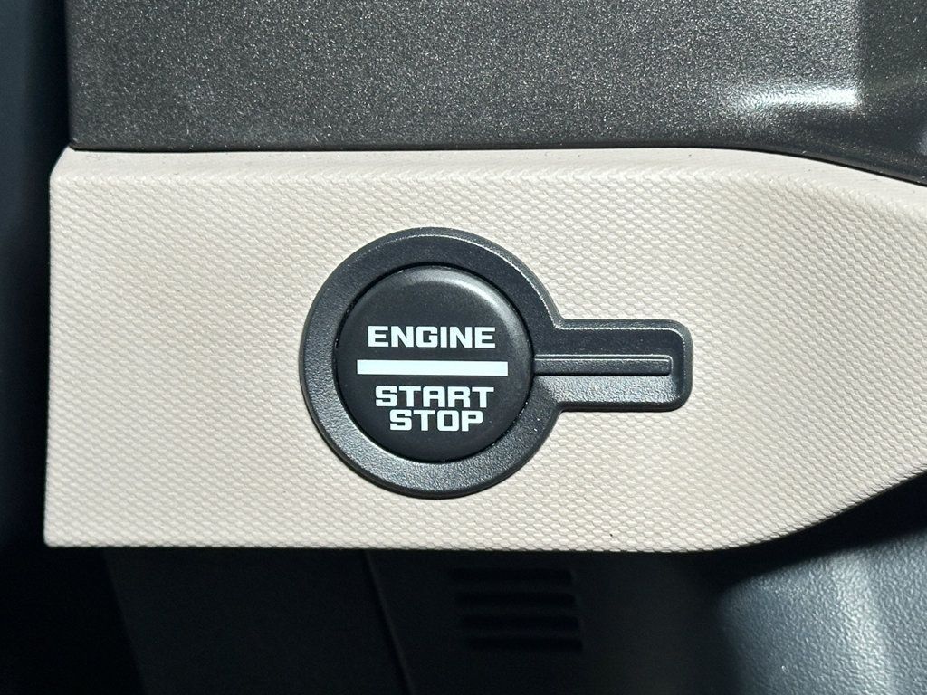 Used 2022 Ford Bronco Wildtrak AWD/4WD image 33