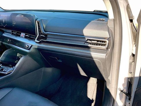 Certified 2023 Kia Sportage SX image 16