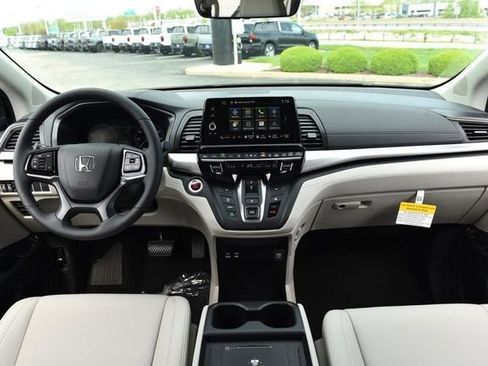 New 2026 Honda Odyssey EX-L image 7