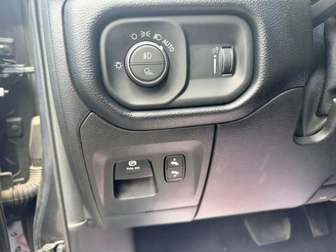 Used 2021 RAM 1500 Big Horn RWD image 21