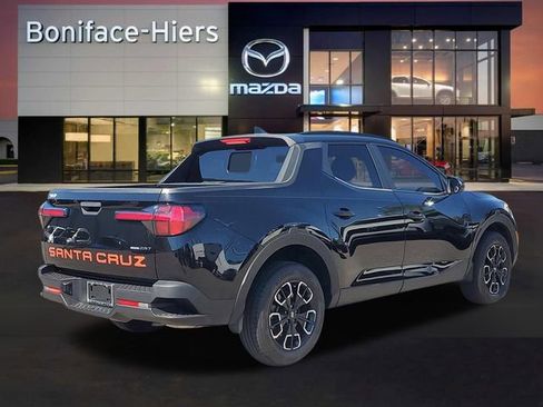 Used 2022 Hyundai Santa Cruz SEL Premium image 4