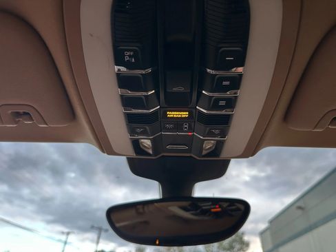 Used 2011 Porsche Panamera S image 29