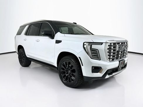 Used 2026 GMC Yukon Denali w/ Sun & Power Step Package AWD/4WD image 7