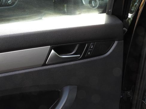 Used 2014 Volkswagen Passat 1.8T SE image 28