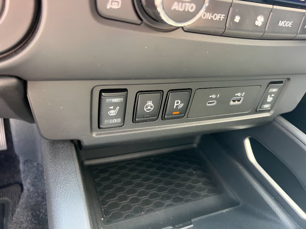Used 2024 Nissan Frontier SL w/ Technology Package RWD image 27