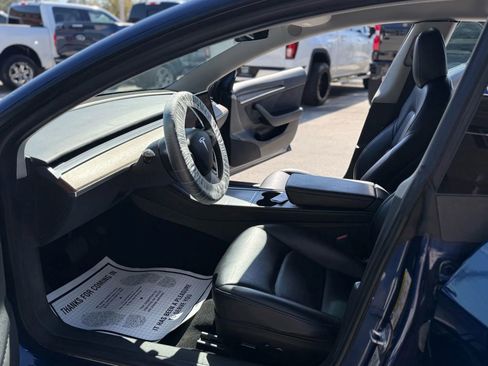 Used 2022 Tesla Model 3 Standard Range image 11