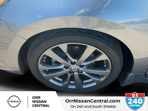 Used 2018 Nissan Altima 2.5 SR w/ SR Special Edition image 9