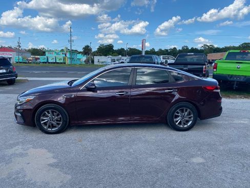 Used 2019 Kia Optima LX FWD image 1
