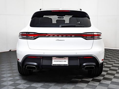 New 2026 Porsche Macan image 11