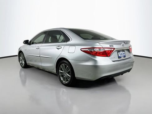 Used 2017 Toyota Camry SE FWD image 5