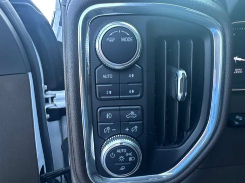 Used 2021 GMC Sierra 2500 Denali w/ Denali Ultimate Package AWD/4WD image 18