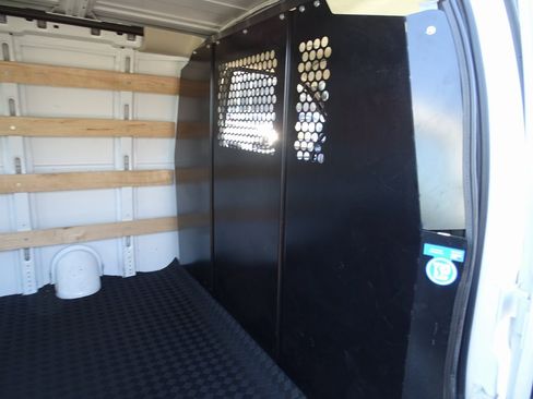 Used 2024 Chevrolet Express 2500 w/ Driver Convenience Package image 12