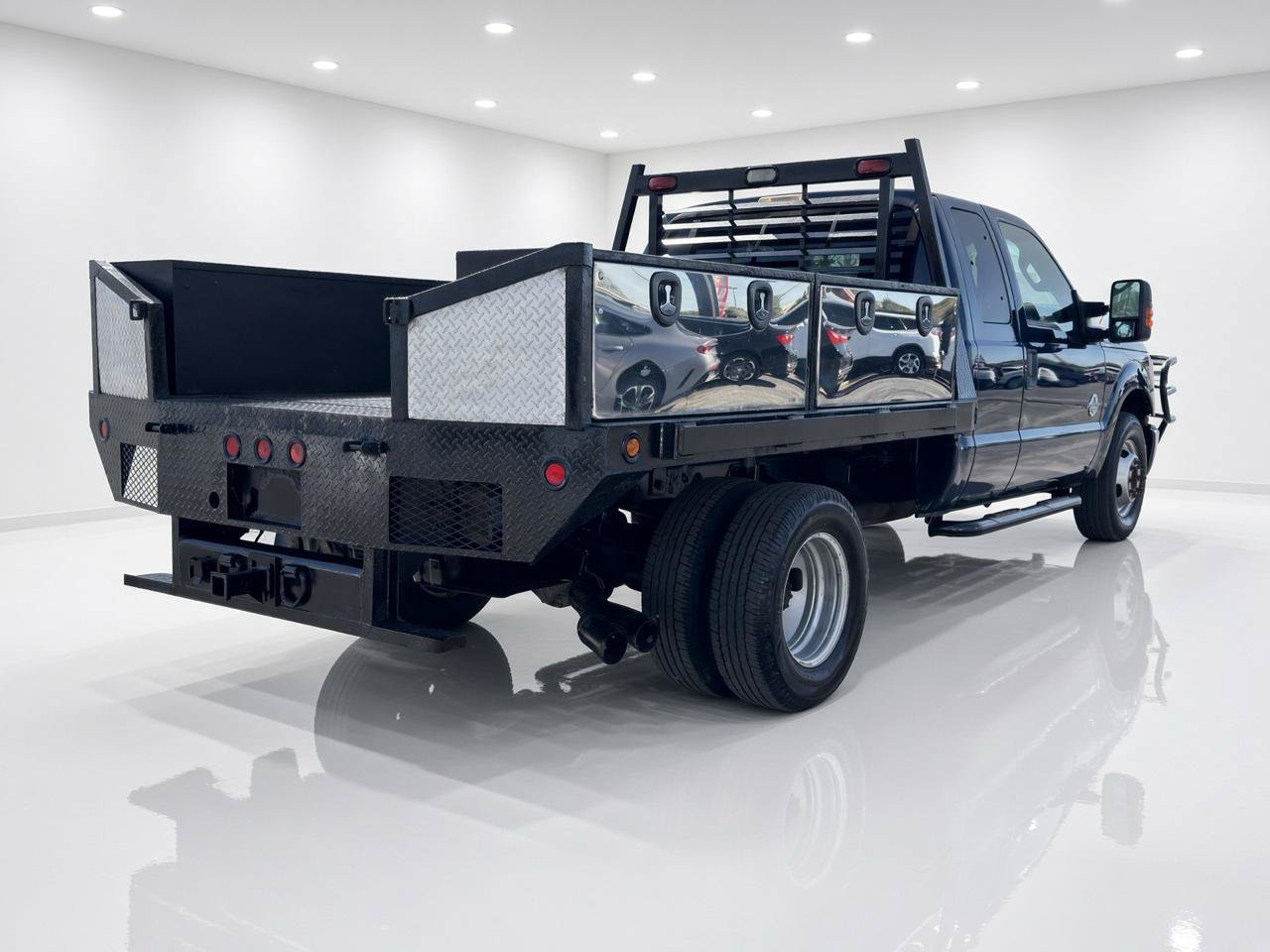 Used 2014 Ford F350 XLT w/ XLT Interior Package RWD image 7
