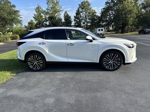 Used 2026 Lexus RX 350 Premium Plus w/ Convenience Package AWD/4WD image 9