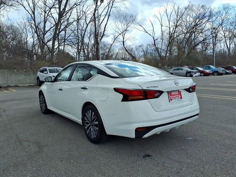Used 2025 Nissan Altima 2.5 SV image 6