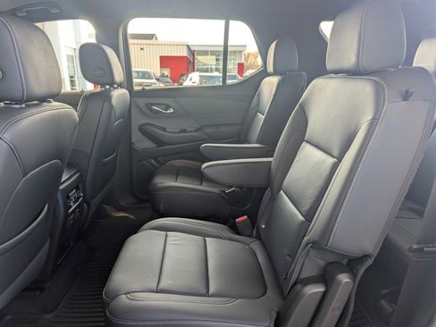 Certified 2023 Chevrolet Traverse LT w/ LT Premium Package image 30