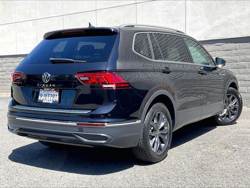Certified 2023 Volkswagen Tiguan SE FWD image 13
