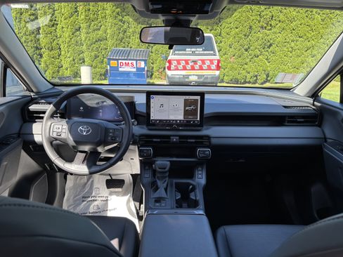 Certified 2026 Toyota RAV4 XLE Premium AWD/4WD image 15
