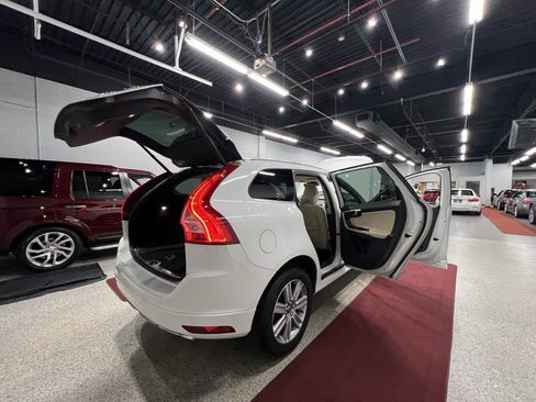 Used 2017 Volvo XC60 T5 Inscription w/ Preferred Option Package image 55