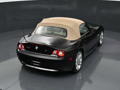 Used 2005 BMW Z4 3.0i RWD image 23