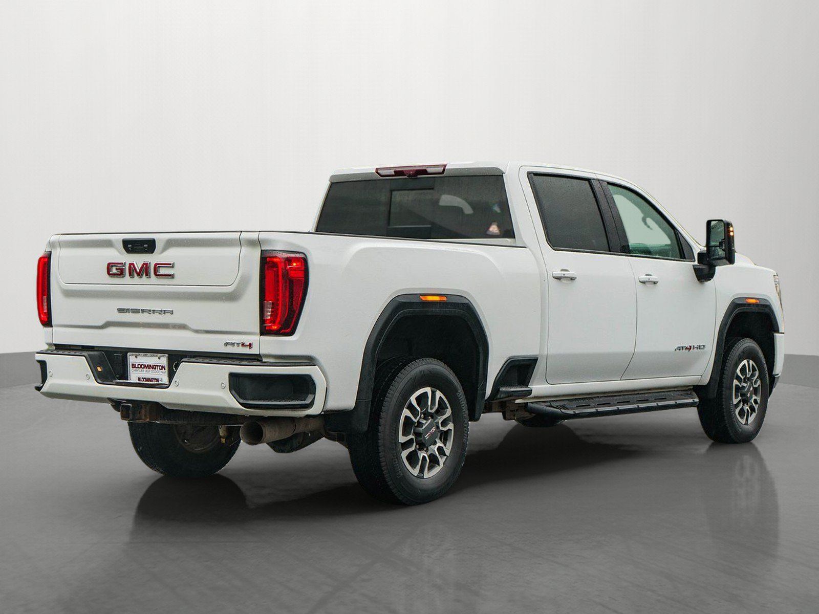 Used 2023 GMC Sierra 2500 AT4 w/ AT4 Preferred Package AWD/4WD image 7