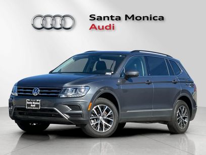 Used 2020 Volkswagen Tiguan SE w/ Panoramic Sunroof Package