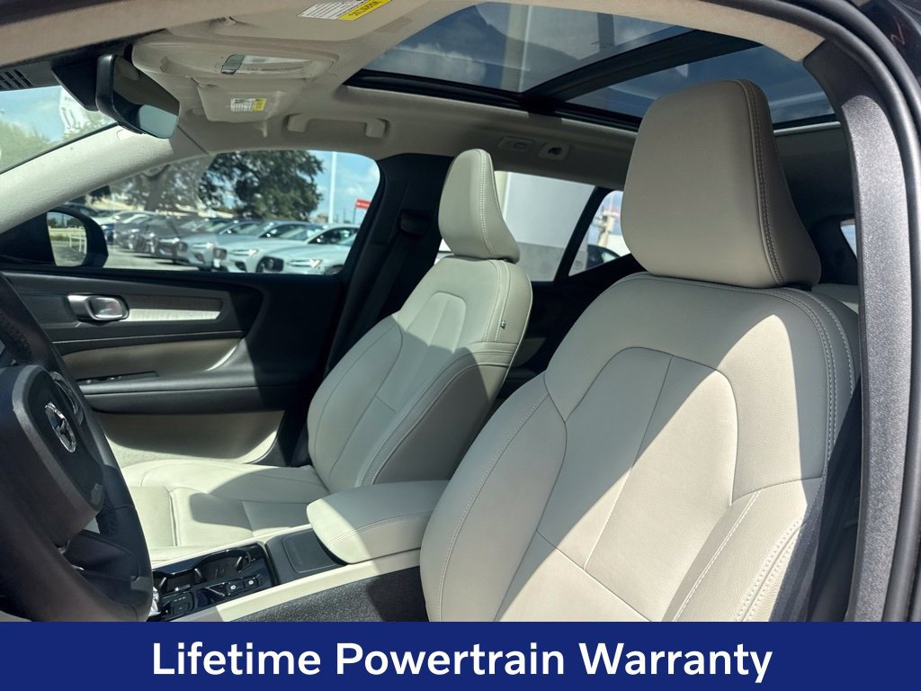 Certified 2024 Volvo XC40 B5 Plus w/ Protection Package Premier AWD/4WD image 25
