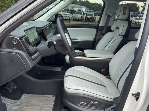 Used 2025 Rivian R1T Adventure Dual AWD/4WD image 5