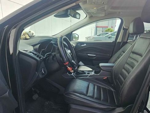 Used 2017 Ford Escape Titanium w/ Equipment Group 301A AWD/4WD image 5