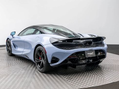 New 2026 McLaren 750S image 4