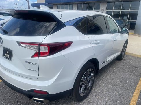 Used 2025 Acura RDX w/ Technology Package image 5