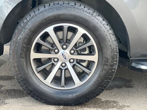 Used 2020 Ford Expedition XLT w/ Equipment Group 202A image 27