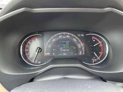 New 2025 Toyota RAV4 XLE Premium image 7