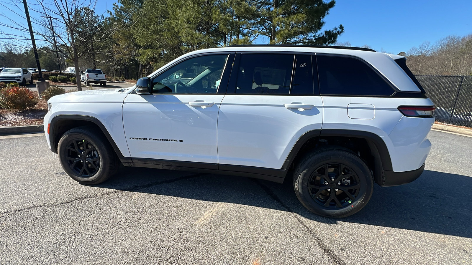 New 2026 Jeep Grand Cherokee Altitude AWD/4WD image 11
