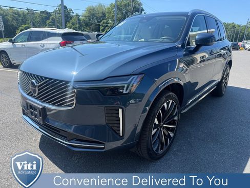 Used 2025 Volvo XC90 T8 Ultra w/ Protection Package Premier AWD/4WD image 4