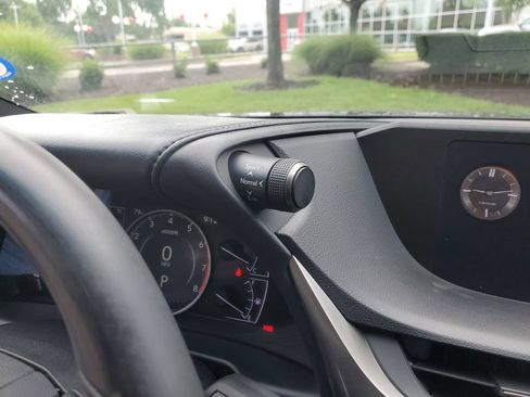 Used 2020 Lexus ES 350 w/ Premium Package FWD image 21