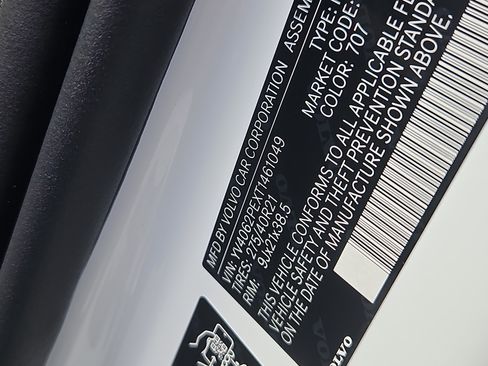 New 2026 Volvo XC90 B6 Plus w/ Protection Package Premier image 5