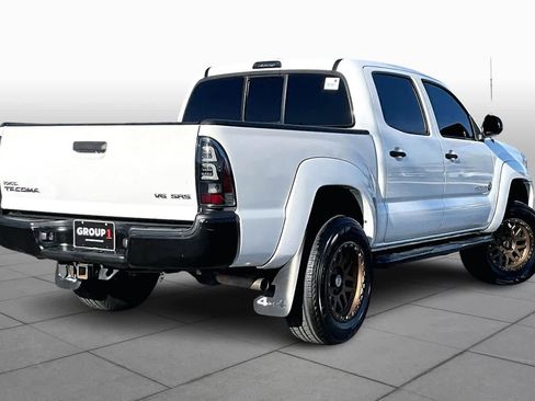 Used 2015 Toyota Tacoma 4x4 Double Cab w/ SR5 Package image 13